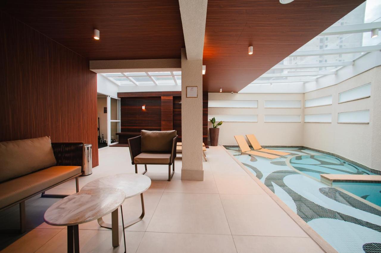 Brut By Slaviero Hoteis Balneário Camboriú Exteriör bild